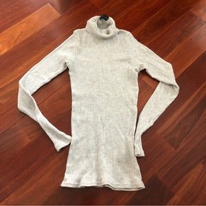 Club Monaco Light Gray Thin Turtleneck
